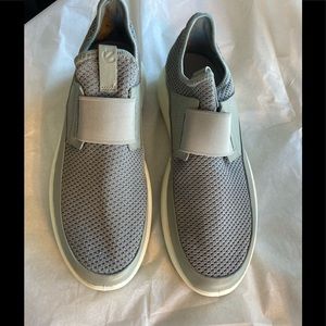 NWOT-Ecco Gray Slide On Shoes, Size 10